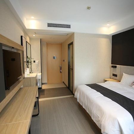 Thank Inn Plus Jiangsu Zhenjiang Jiangkou District Hongdou Square Exterior foto